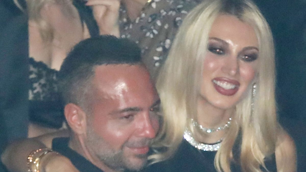 Κωνσταντίνα Σπυροπούλου: Διασκέδασε μαζί με τον αγαπημένο της,Βασίλη Σταθοκωστόπουλο σε νυχτερινό μαγαζί