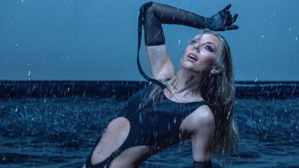 Ματίνα Ζάρα: Backstage εικόνες από το νέο της video-clip