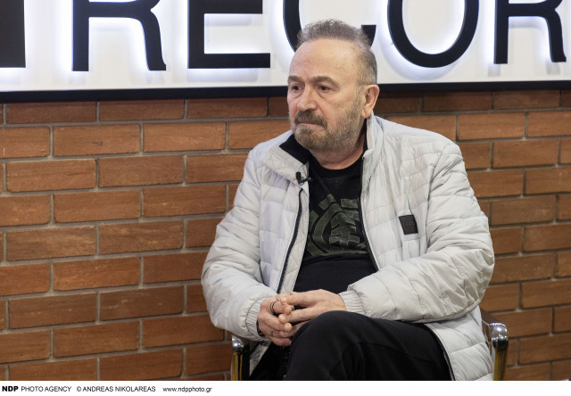 Σταμάτης Γονίδης: «Ήταν για μήνες σε κώμα, του είπα ένα τραγούδι μου στ’ αυτί και σηκώθηκε επάνω»