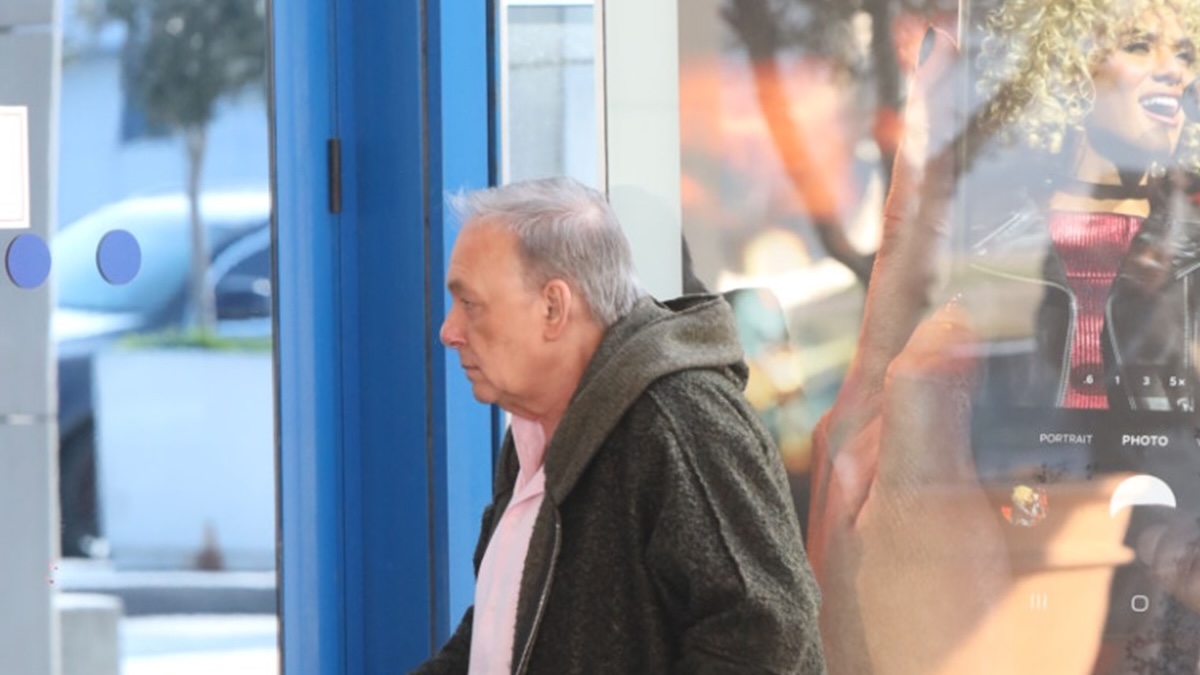 Ανδρέας Μικρούτσικος: Επέστρεψε στην εκπομπή – «Είχα υψηλό πυρετό»