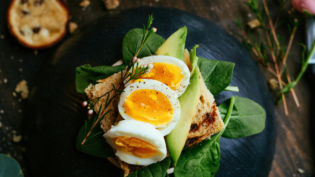 Τι να φας το βράδυ χωρίς να βαραίνεις
