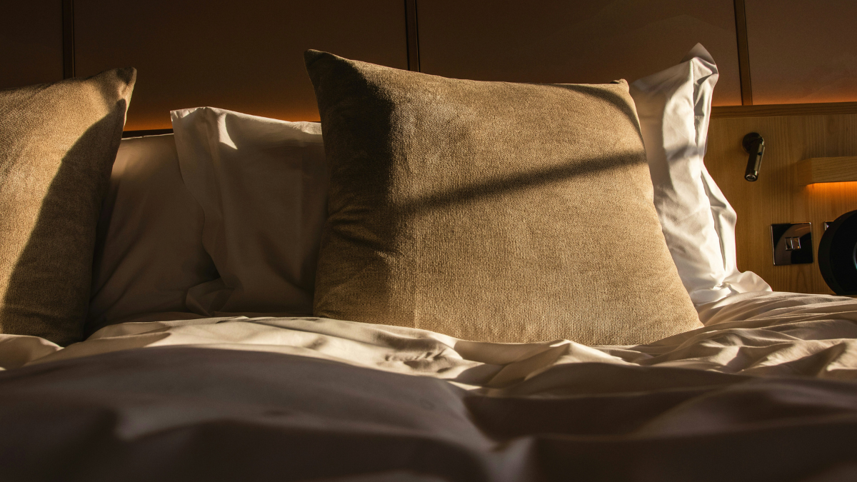 Μικρές συνήθειες που λένε στο σώμα ότι ήρθε η ώρα για ύπνο