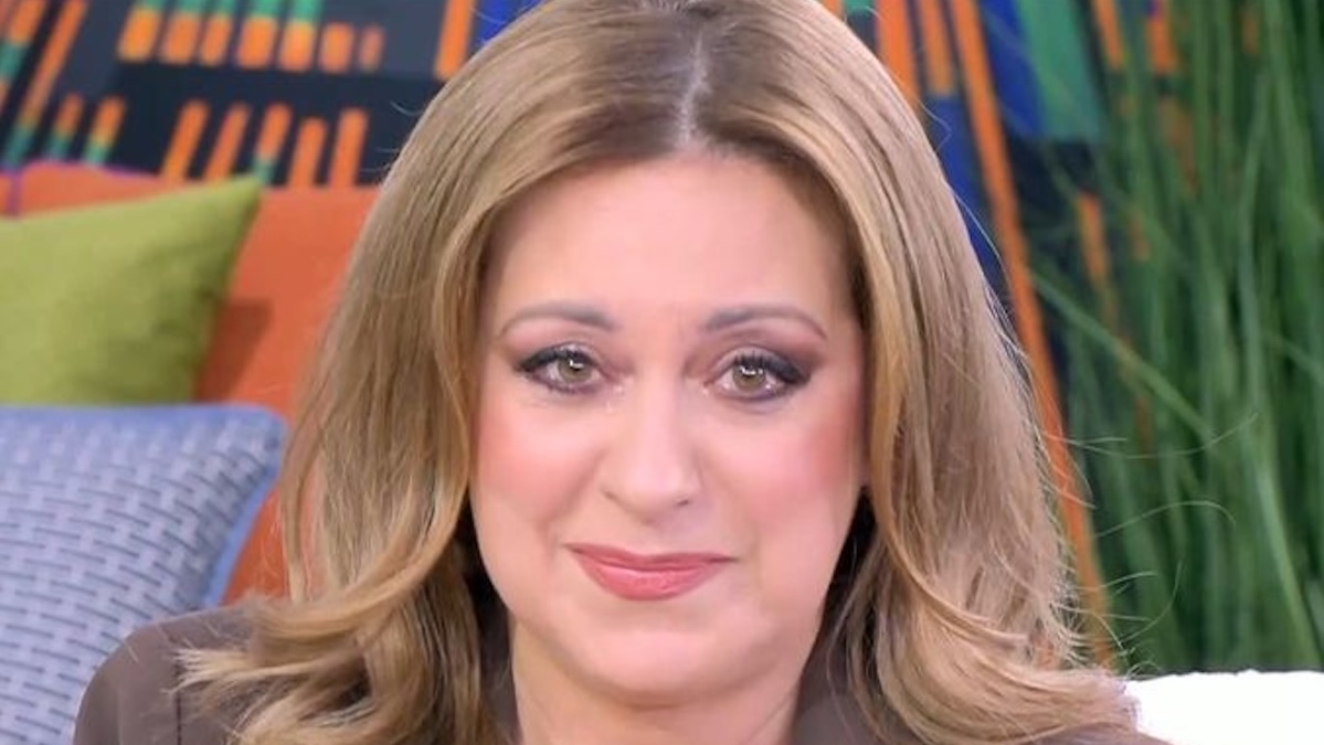 Ευαγγελία Μουμούρη: Ποιο τραγούδι τη συγκίνησε  on camera