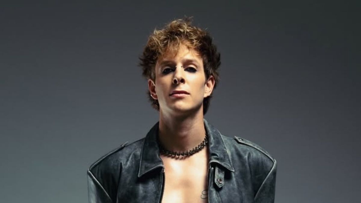 D3lta: Γυμνός στη βροχή ο υποψήφιος για τη Eurovision