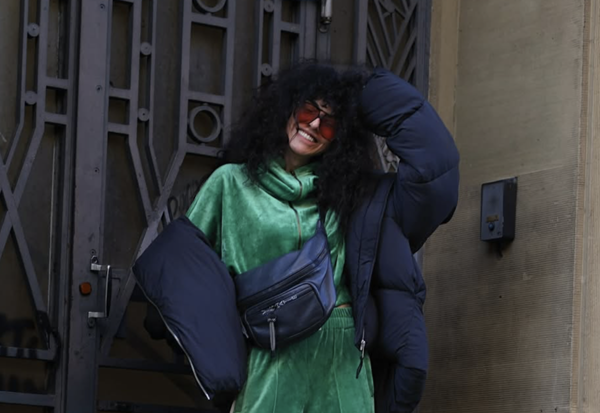 Μαρία Σολωμού: Με πράσινη φόρμα στους δρόμους του Παρισιού