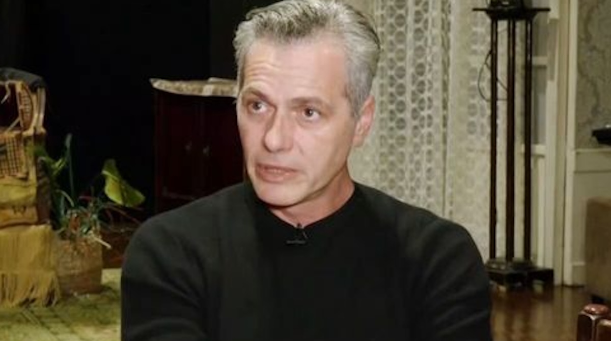 Μάριος Αθανασίου: «Αν γυρνούσα τον χρόνο πίσω δεν θα διάλεγα την ίδια δουλειά»