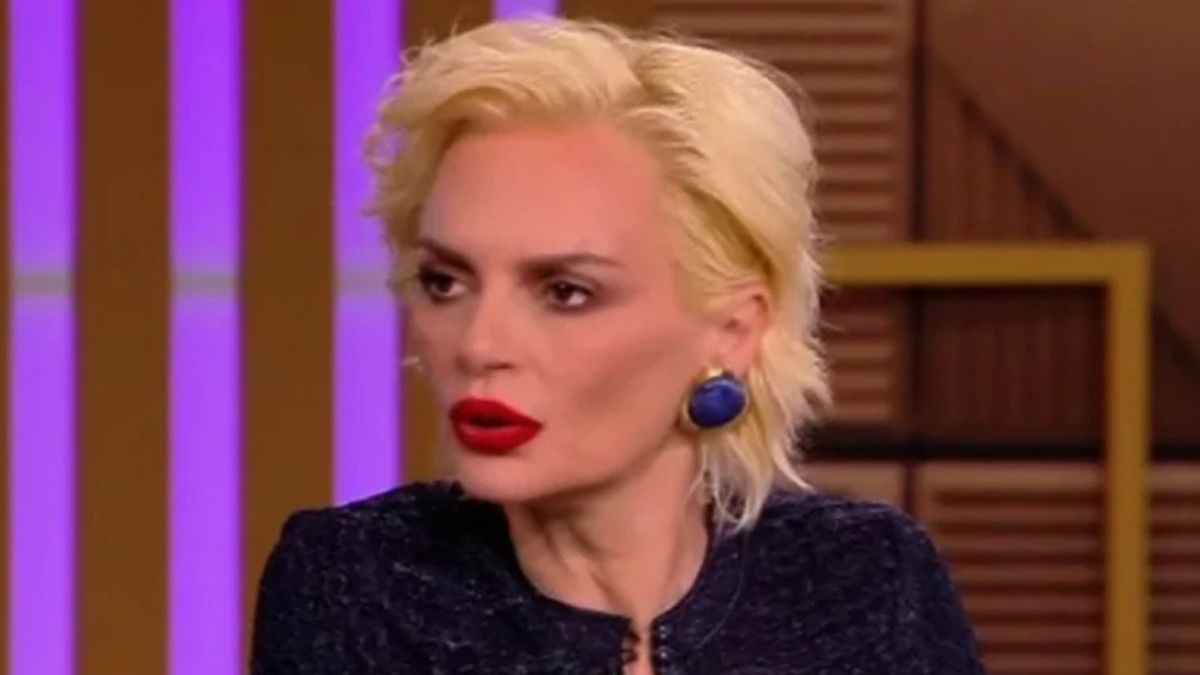 Έλενα Χριστοπούλου για Τούνη: «Τα κλικ πόσα είναι, τα likes πόσα είναι –  Αυτό είναι το θέμα»