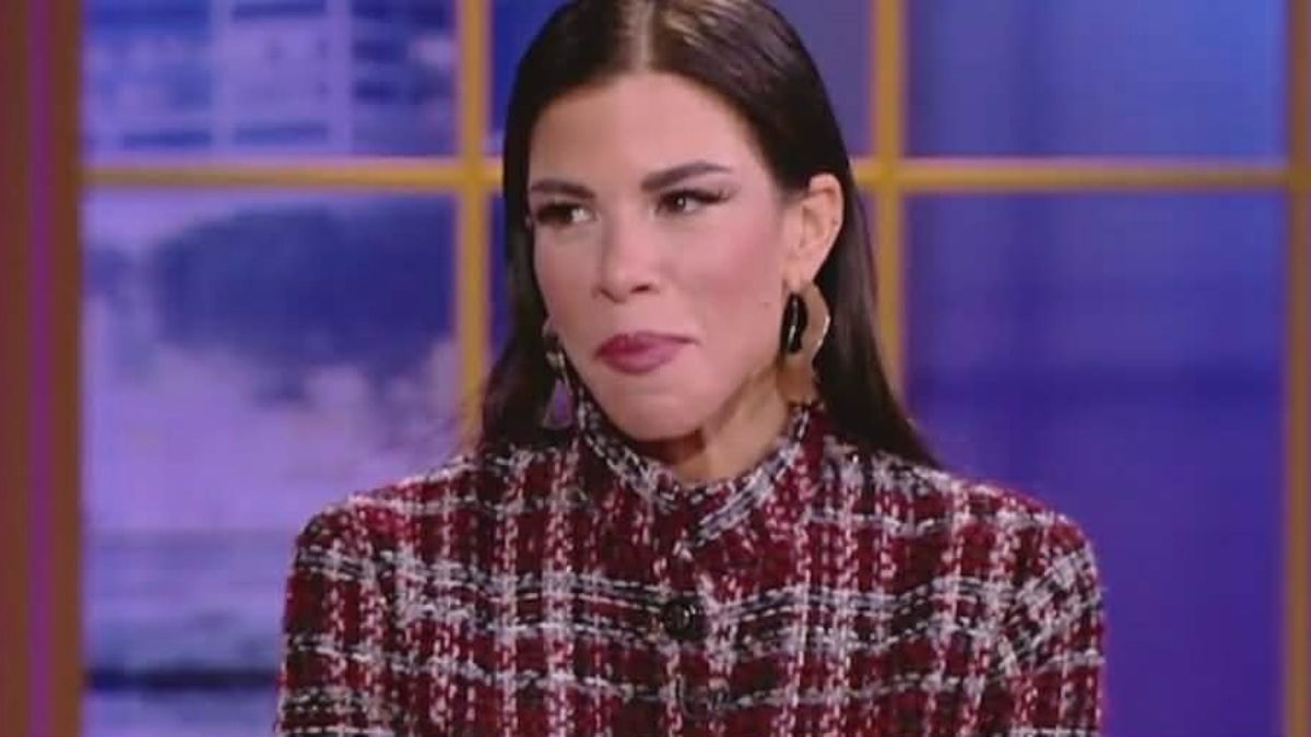 Δάφνη Καραβοκύρη στο «Real View»: «Έχω ακούσει τους γονείς μου να κάνουν σεξ»