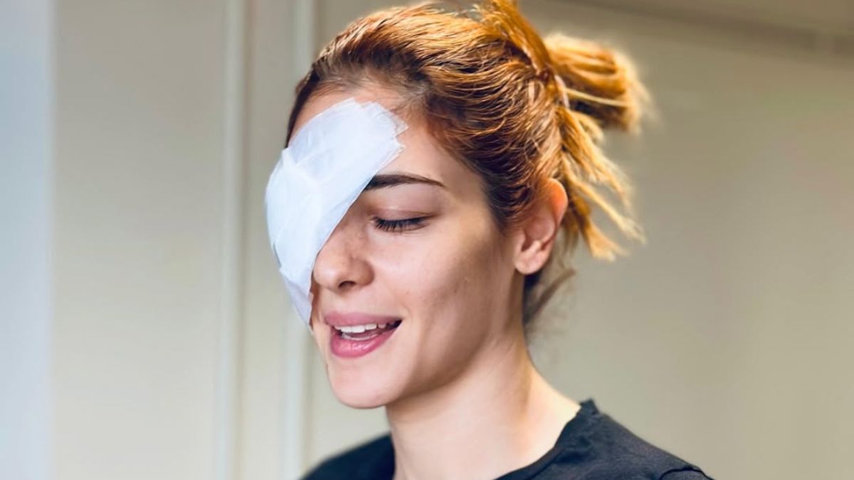 Συγκίνησε η Δώρα Γκουντούρα: «Συγγνώμη 2025, δεν θα μου λείψεις καθόλου»