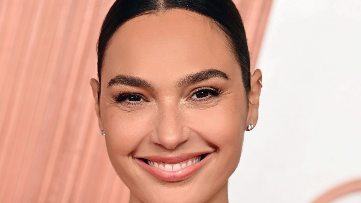 Γκαλ Γκαντότ: «Δεν έχει σημασία πόση ενυδατική βάζεις αν μέσα σου είσαι αφυδατωμένη»