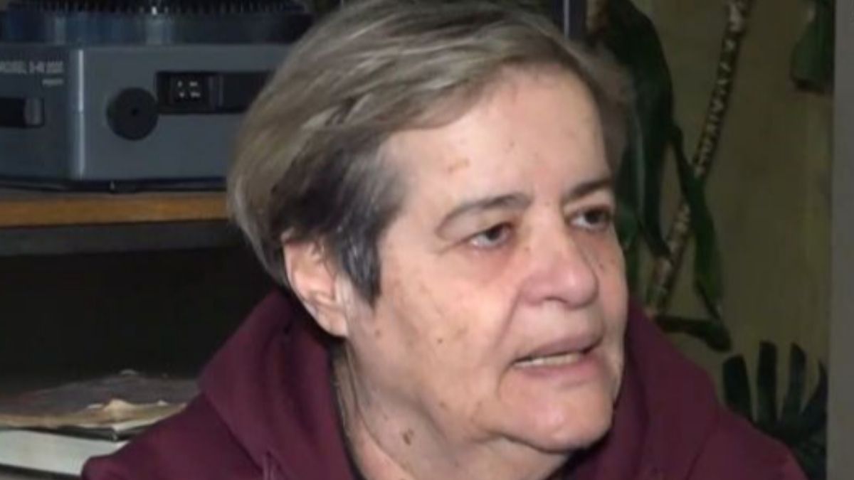 Ντέπυ Γκολεμά: «Ήταν αναμενόμενο να κοπεί η εκπομπή της Ελένης Τσολάκη. Μην κοιτάς που όλοι το παίζουν τώρα αθώες περιστερές»