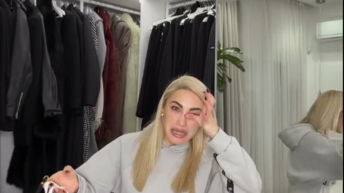 Ιωάννα Τούνη: Με δάκρυα στα μάτια, διαβάζει το γράμμα της μητέρας της