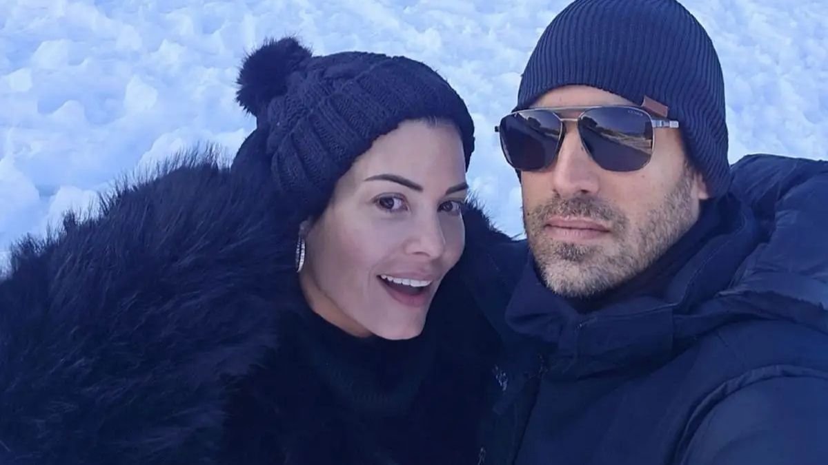 Μαρία Κορινθίου: Ποζάρει με τον σύντροφό της, Γιώργο Καραθανάση, στους παγωμένους Δολομίτες