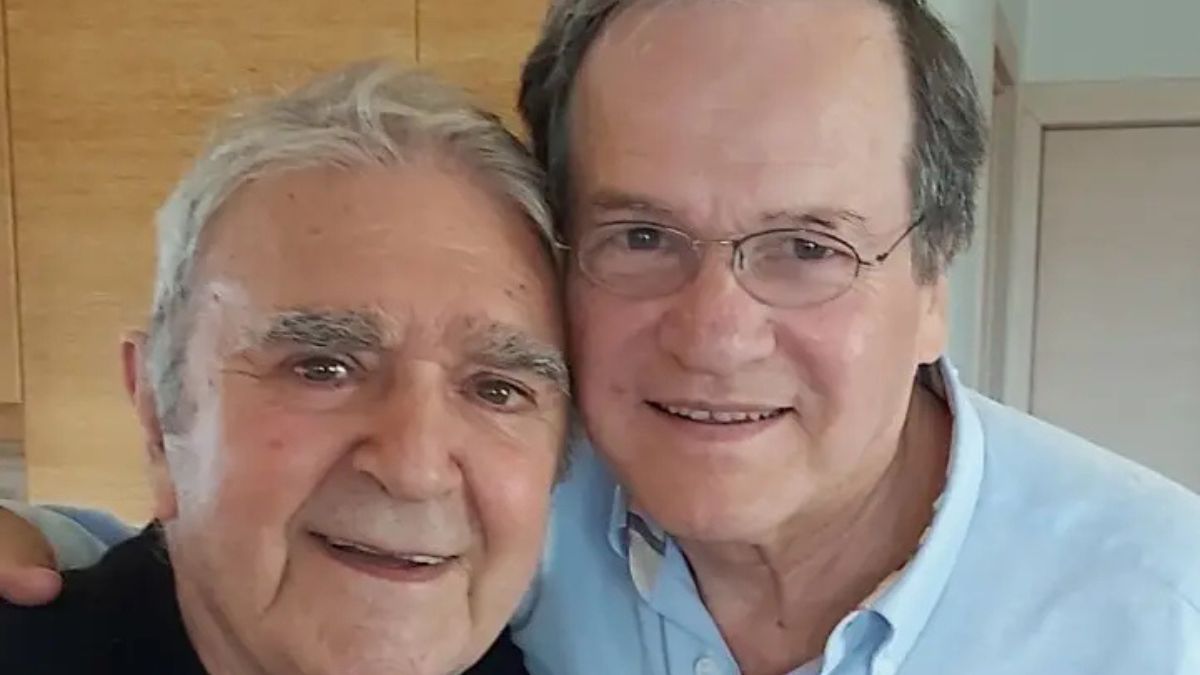 Πασχάλης Τερζής: O Χρήστος Νικολόπουλος συναντήθηκε με τον τραγουδιστή – Κυκλοφορεί σύντομα η μουσική τους συνεργασία