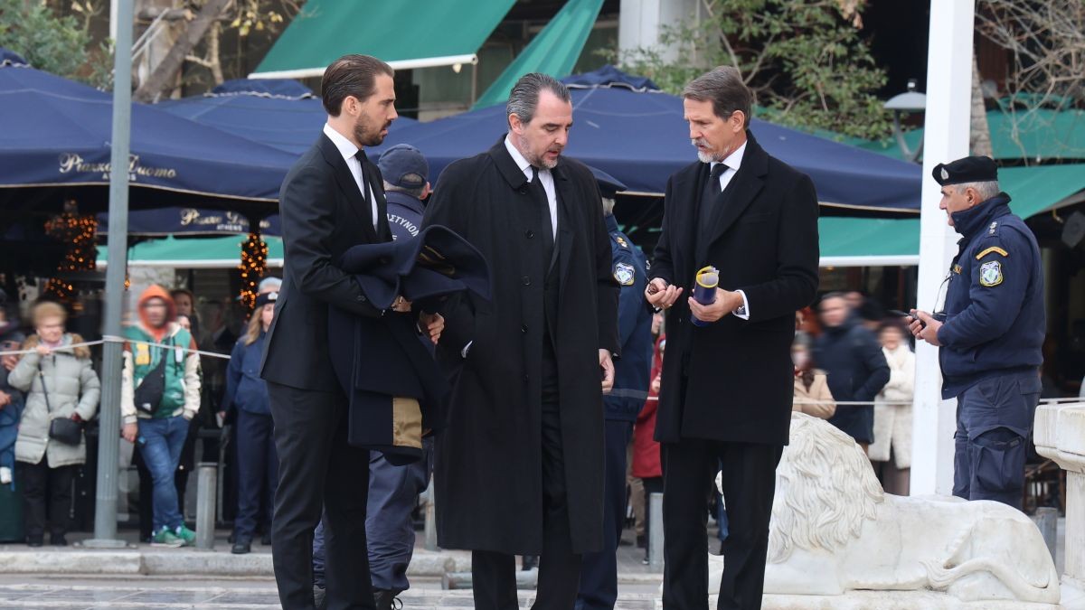 Κηδεία πριγκίπισσας Ειρήνης: Στη Μητρόπολη Παύλος, Νικόλαος και Φίλιππος Ντε Γκρες για το τελευταίο αντίο