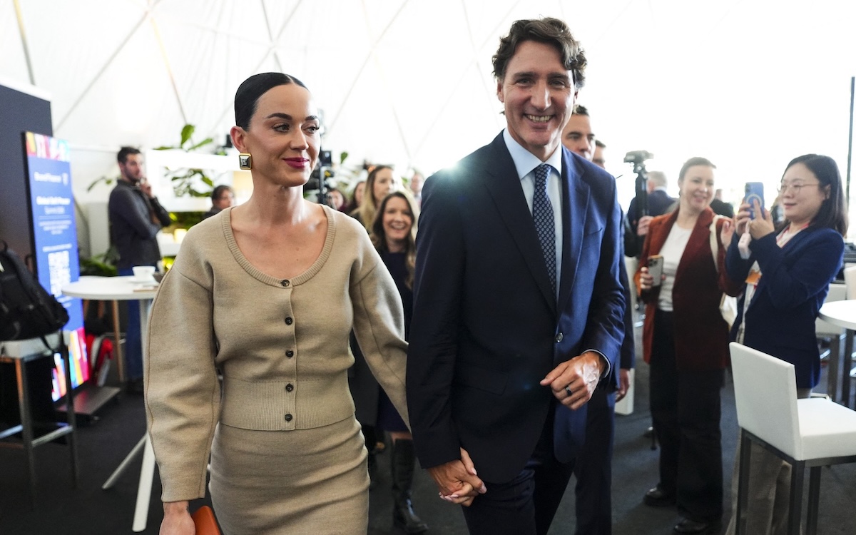 Κέιτι Πέρι – Τζάστιν Τριντό: Χέρι-χέρι στο Παγκόσμιο Οικονομικό Forum στο Νταβός