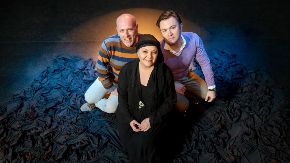 “Η Κυρά της Ρω”του Γιάννη Σκαραγκά – Στον ομώνυμο ρόλο η Φωτεινή Μπαξεβάνη