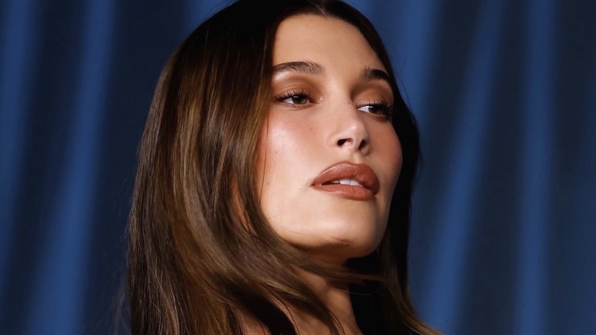 Η Χέιλι Μπίμπερ αποχωρίστηκε τις τιράντες της