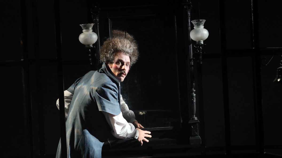 Γιώργος Κριθάρας: «Η κοινωνία προχωράει.  Δεν αντιμετωπίζουμε τους μπαμπάδες ως ιερά τοτέμ που φέρνουν λεφτά στο σπίτι»