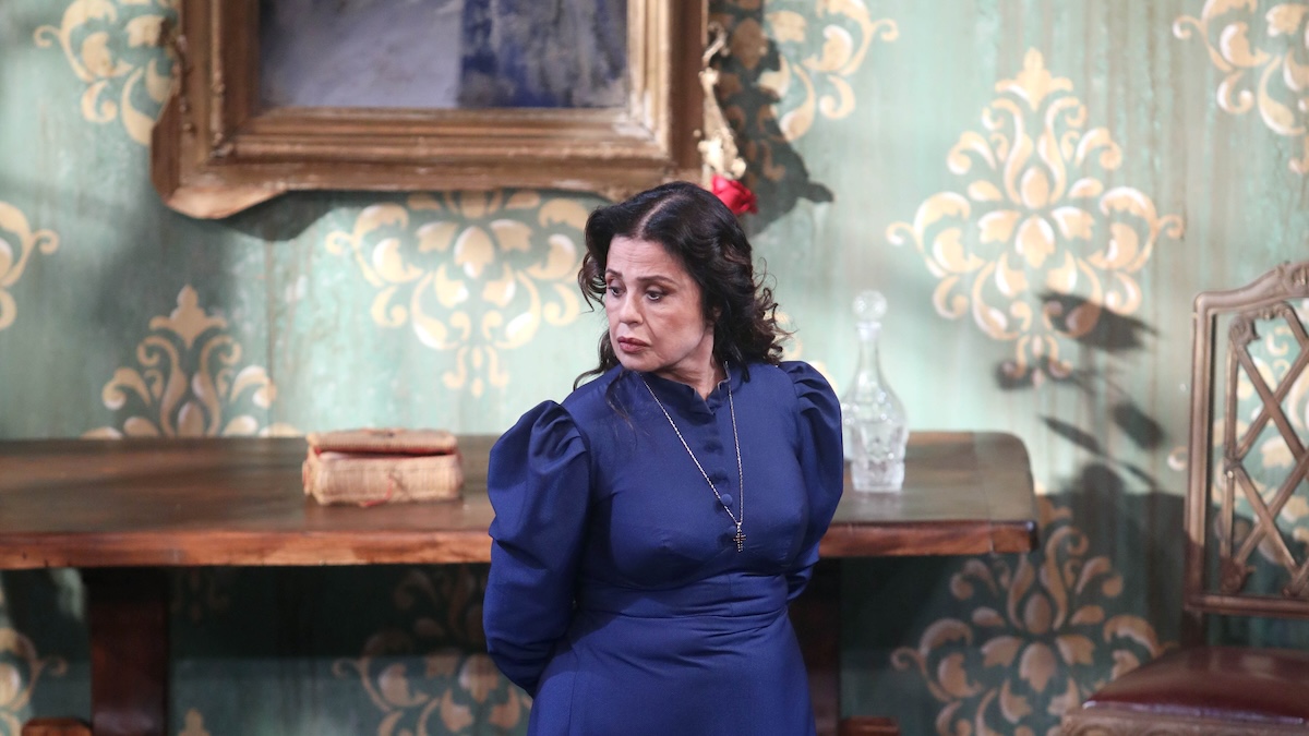 Μαρία Τζομπανάκη: Τα καλλιστεία και ο θάνατος της μητέρας της