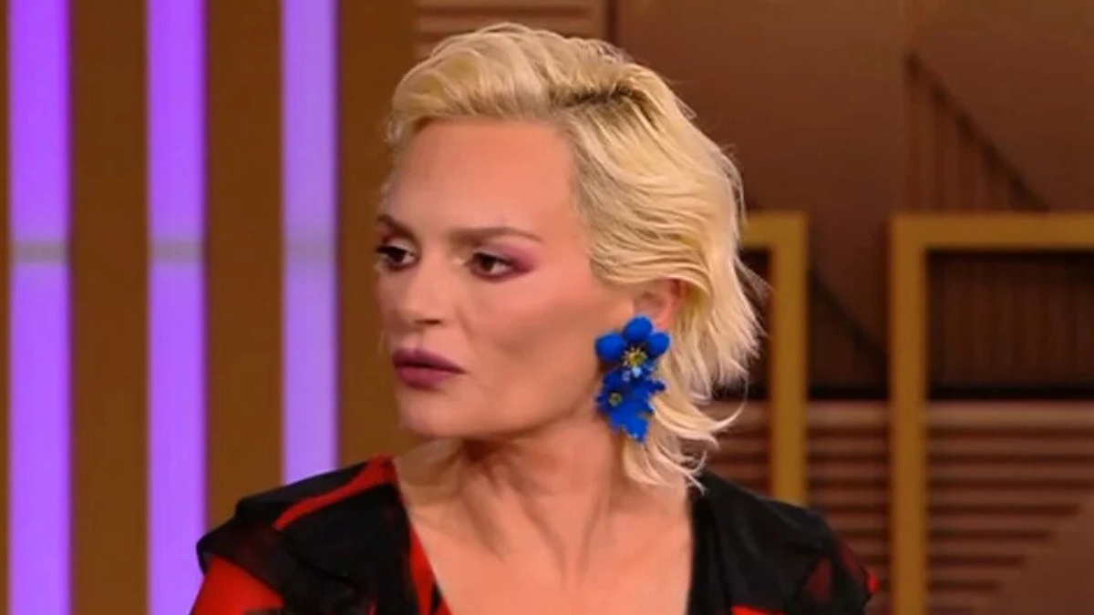 Χριστοπούλου: «Δεν με πείραξε που έβγαλε την μπλούζα η Ζαμάνη, στη Βανδή θα με ξένιζε…»