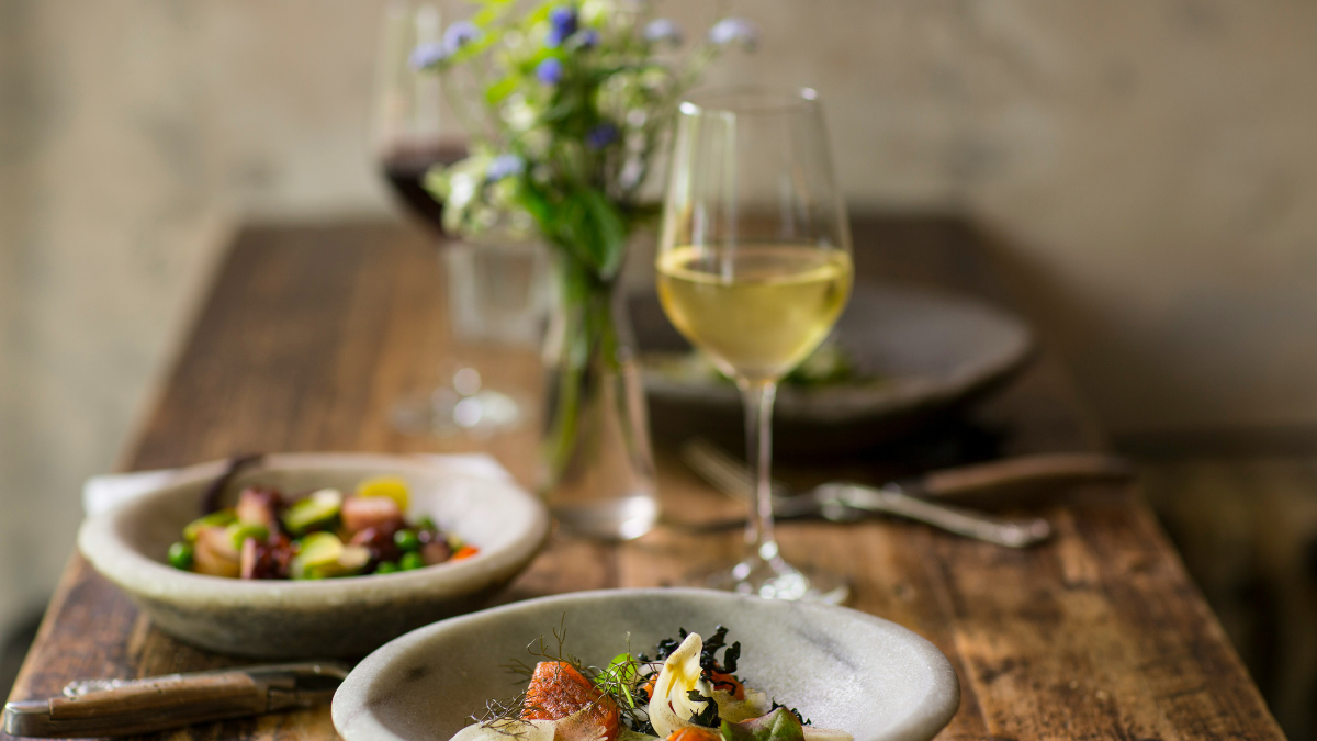 Love is in the air: 5 αθηναϊκά εστιατόρια, ιδανικά για την ημέρα του Αγίου Βαλεντίνου