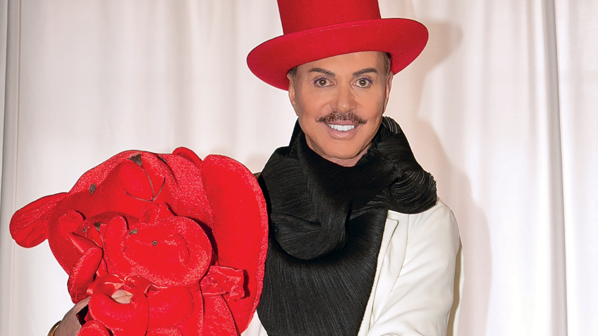 Λάκης Γαβαλάς: «Όχι» στις ψεύτικες βλεφαρίδες, «ναι» στα περιποιημένα φρύδια