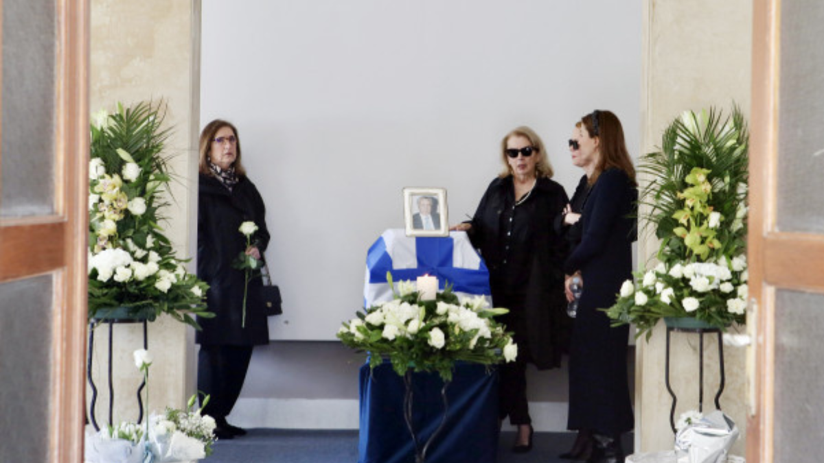 Κηδεία Αναστάση Παπαληγούρα: Το τελευταίο αντίο στο Α’ Νεκροταφείο Αθηνών