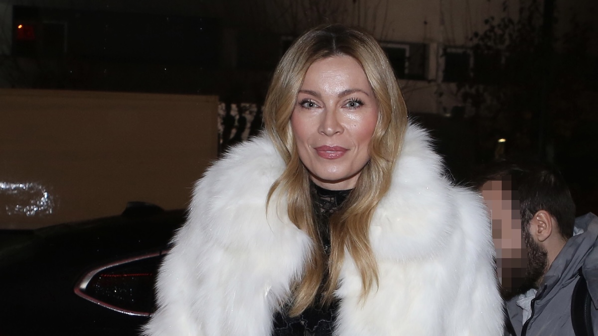 Η Μαριέττα Χρουσαλά με black & white διαχρονικό συνδυασμό στην πρεμιέρα του «Melania»