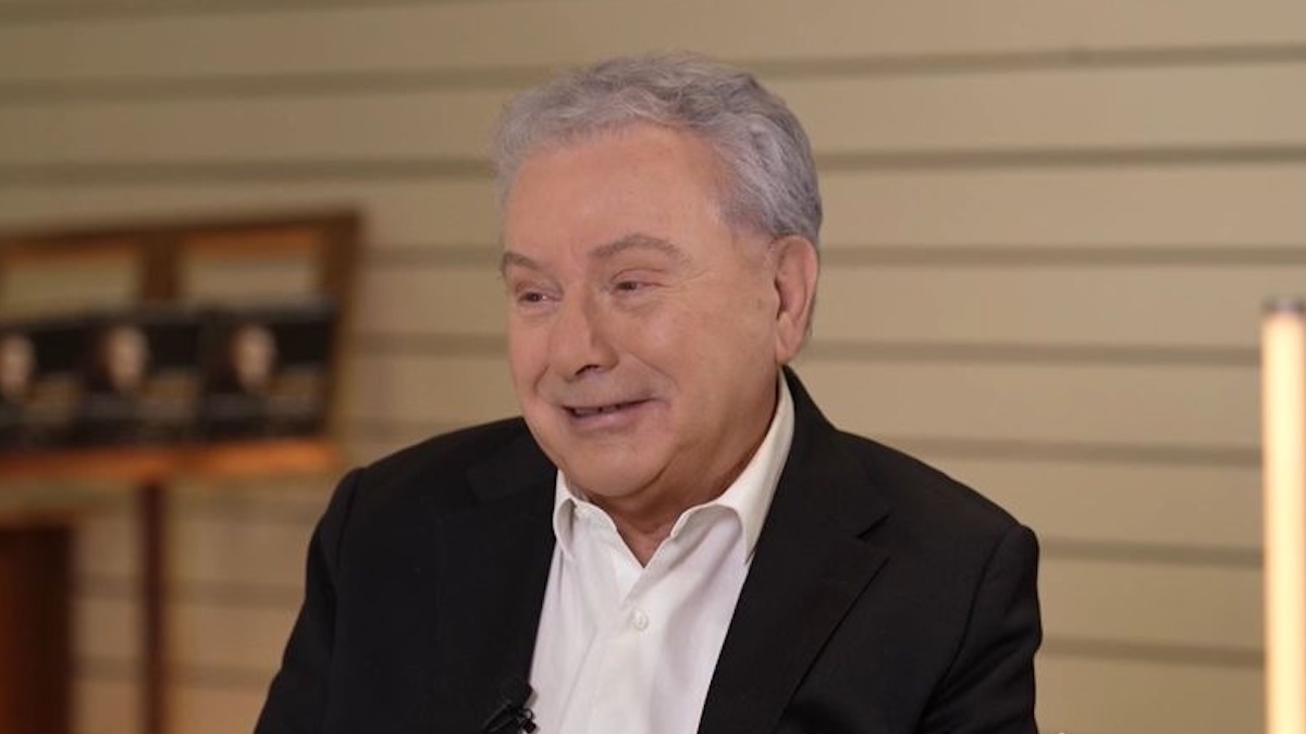 Μανώλης Μητσιάς: «Με τη σύζυγό μου ήταν κεραυνοβόλος έρωτας»