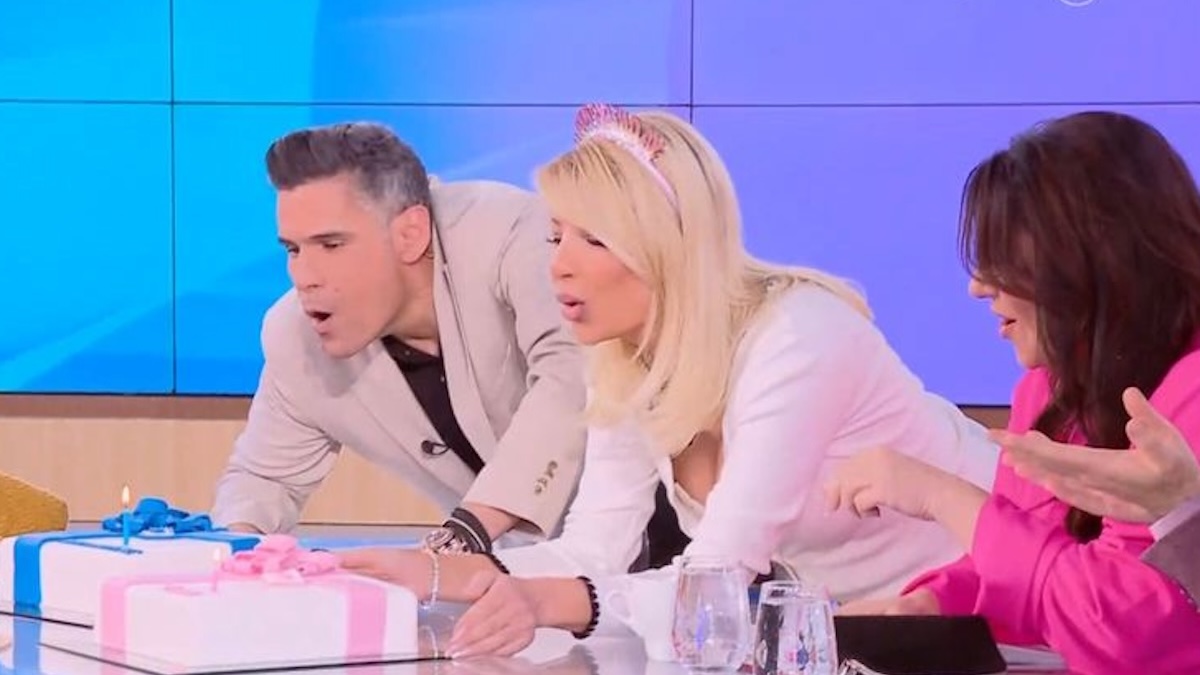 Φαίη Σκορδά – Δημήτρης Ουγγαρέζος: Γιόρτασαν μαζί τα γενέθλιά τους στο πλατό του «Buongiorno»