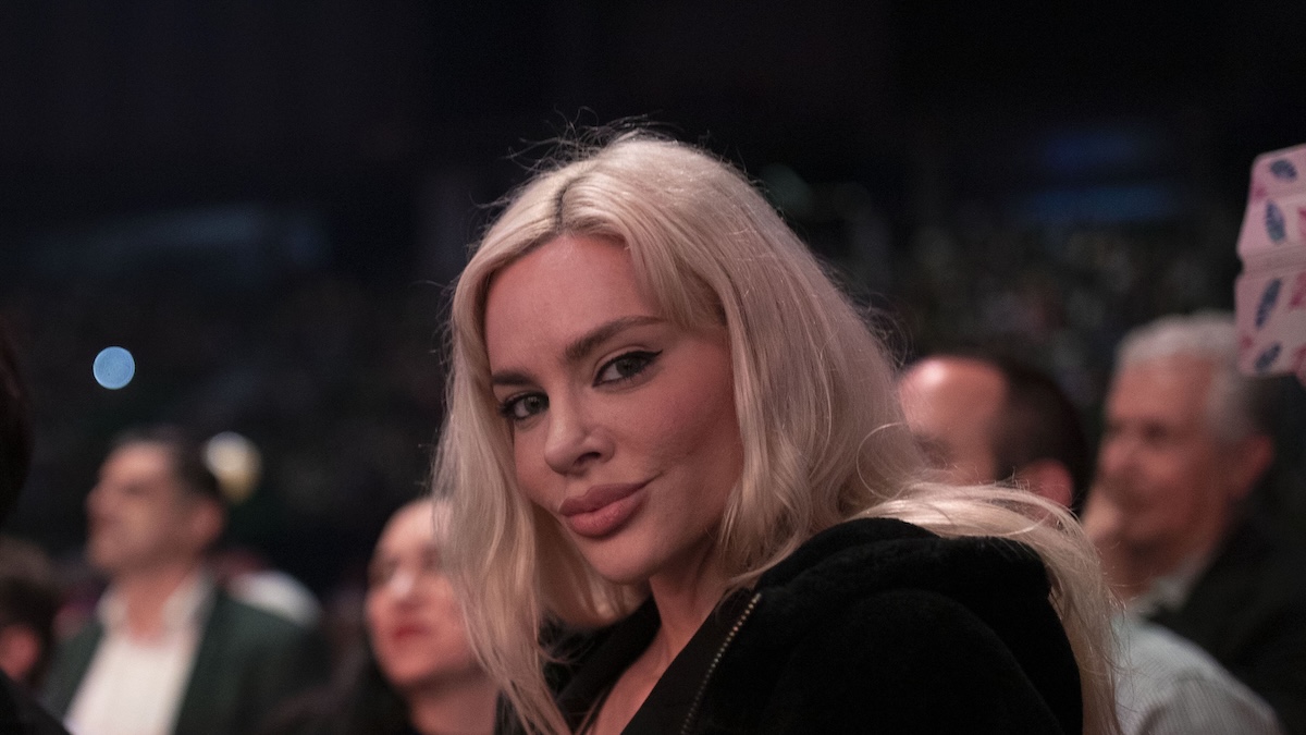 Αποκλειστικό: Η Ρία Αντωνίου σε βραδινή εμφάνιση στην Αθήνα μετά από χρόνια