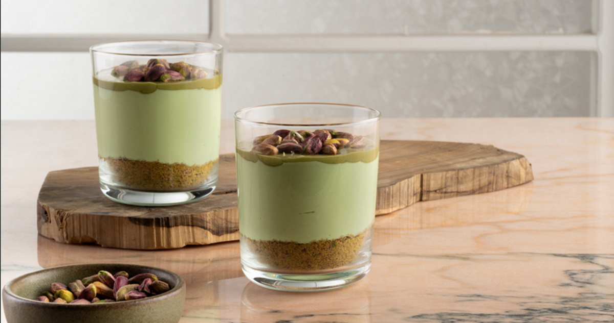 Cheesecake φυστίκι στο ποτήρι έτοιμο σε 10 λέπτα – Χωρίς ψήσιμο