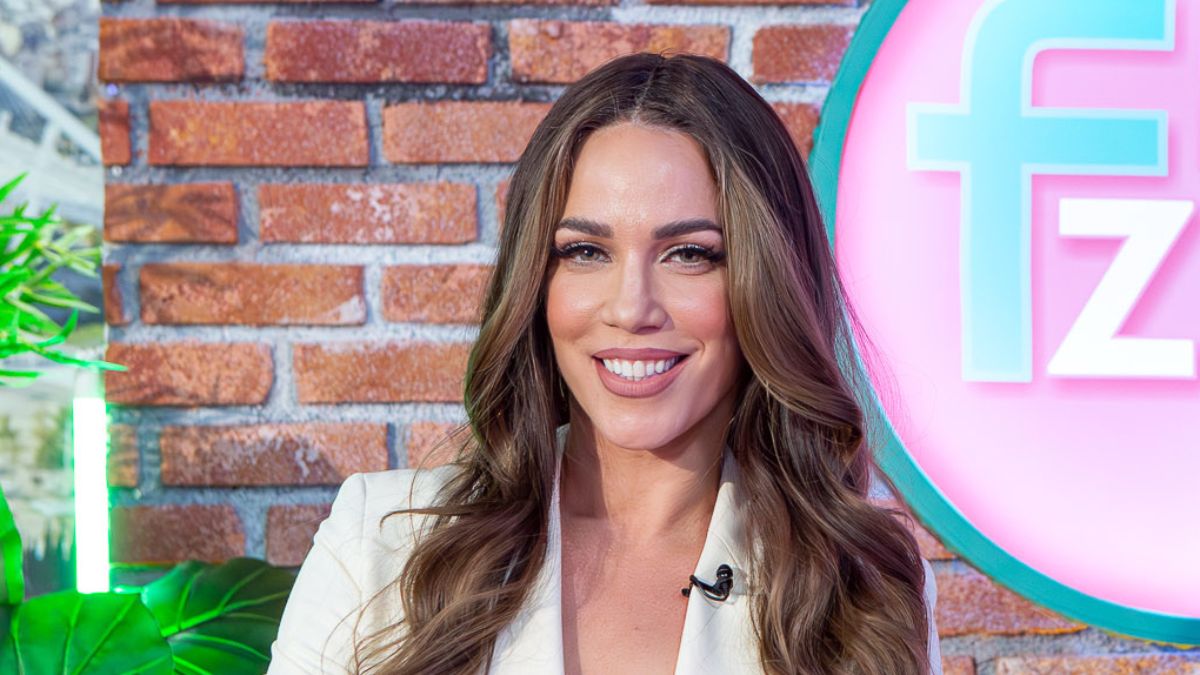  Η Κατερίνα Στικούδη στην ΕΡΤ2 με την εκπομπή «f+ΖΗΝ»