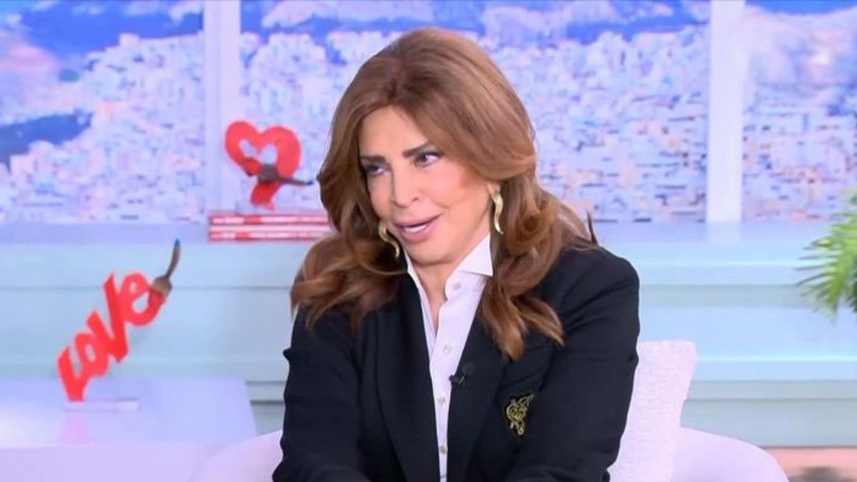 Μιμή Ντενίση: «Είμαι πολύ προστατευτική γενικά, και όχι μόνο προς το παιδί μου»