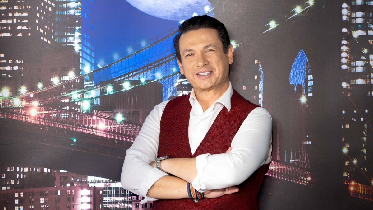 Σταύρος Νικολαΐδης: «Επειδή έγινα μεγάλος πατέρας, είχα άγχος πόσα χρόνια θα χαρώ το παιδί μου, αν θα προλάβω να τον δω να παντρεύεται»