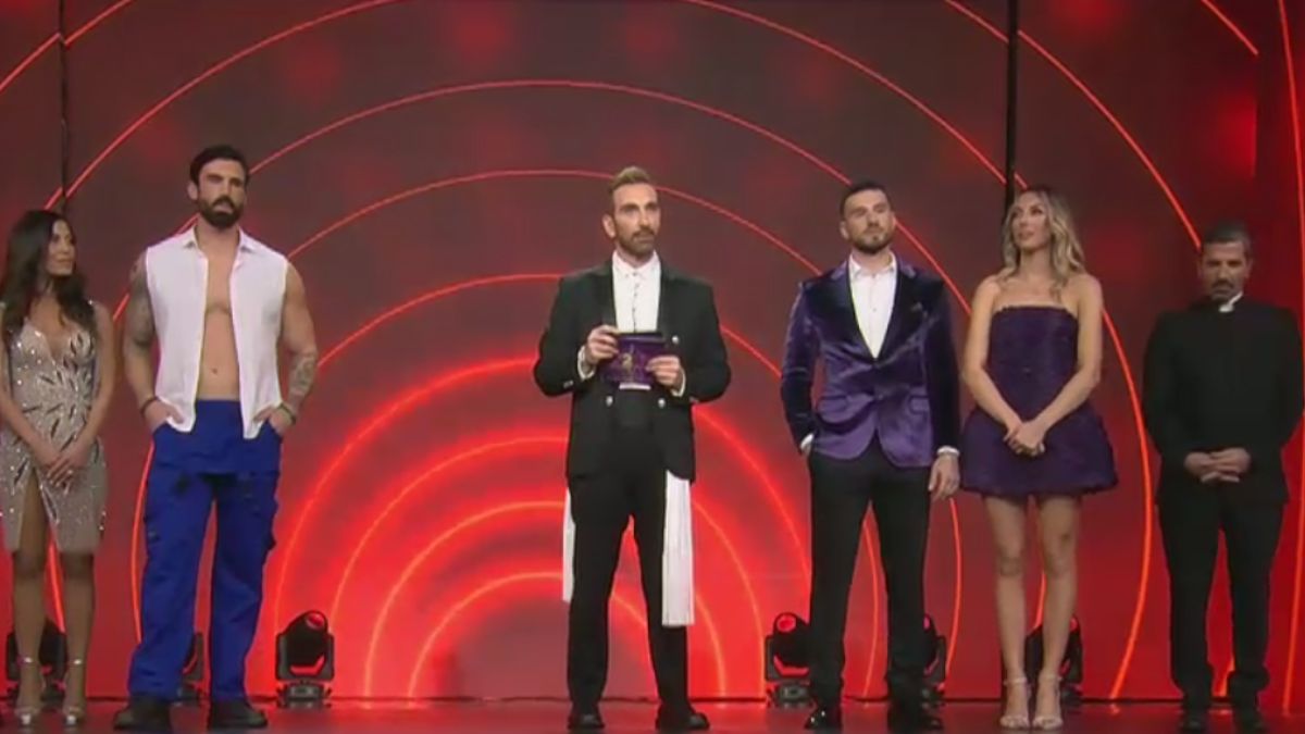 Αυτό είναι το ζευγάρι που αποχώρησε από το J2US