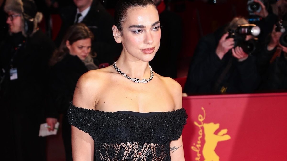 Η Dua Lipa με σέξι εμφάνιση στη Berlinale 2026