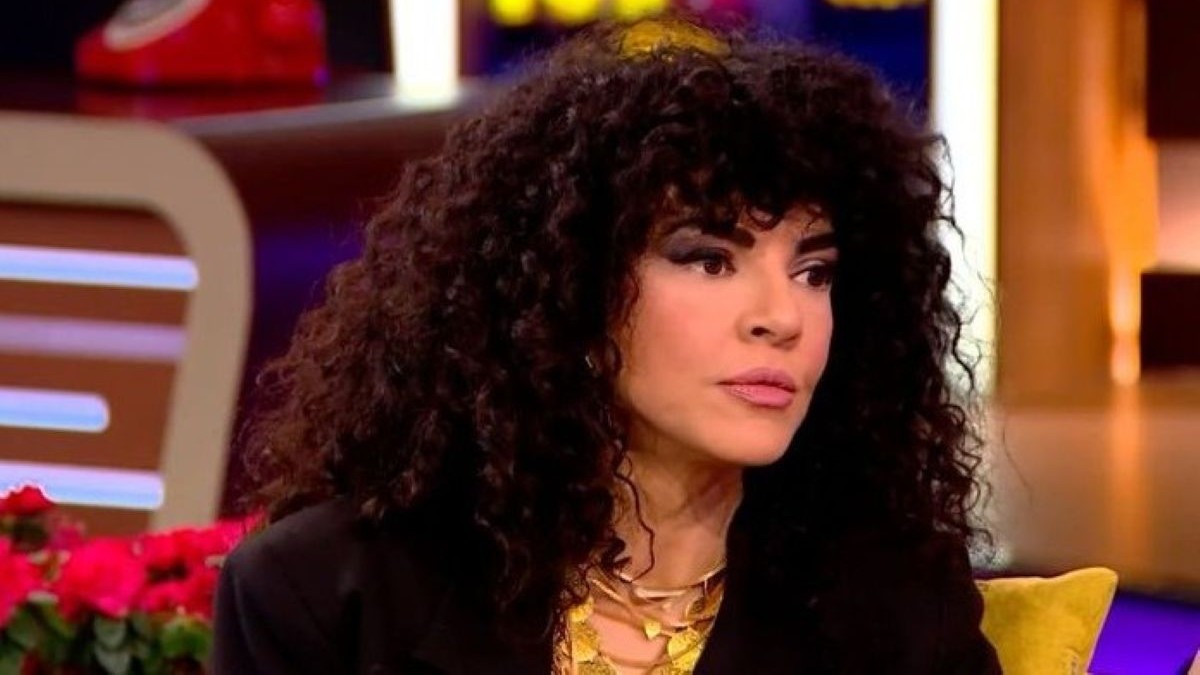 Μαρία Σολωμού: «Δεν θα μπορούσα να μείνω με έναν άντρα 10 χρόνια. Το έχω προσπαθήσει και μόνο που δεν τρελάθηκα»