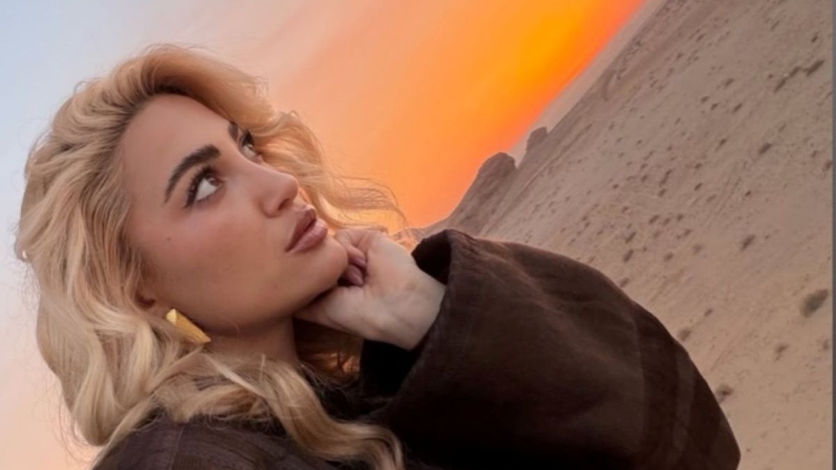 Ιωάννα Τούνη: Ηλιοβασίλεμα στην έρημο και luxury στιγμές από το ταξίδι της στη Σαουδική Αραβία
