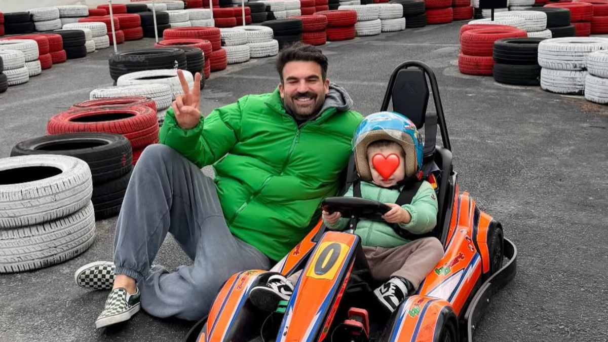 Δημήτρης Αλεξάνδρου και Πάρης για καρτ: «Ο Πάρης πήρε το πρώτο του τιμόνι»