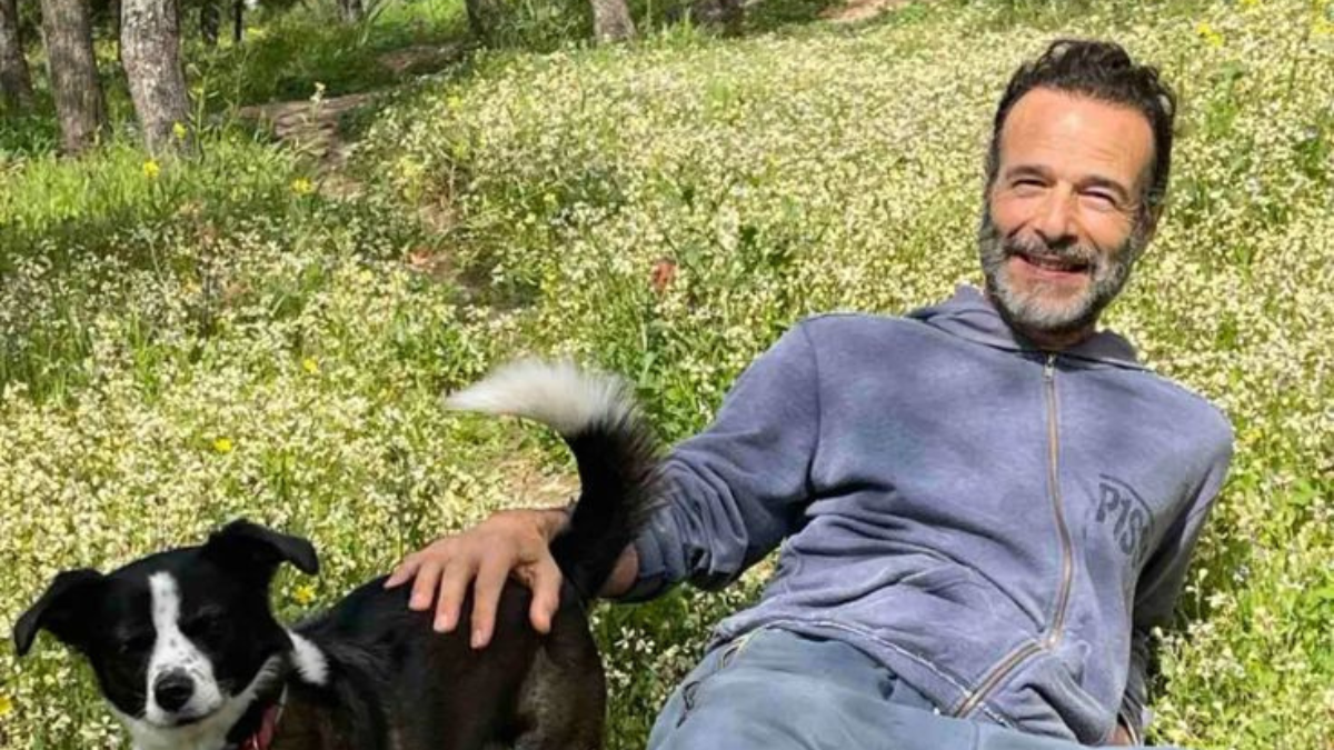 Θανάσης Ευθυμίαδης: Μοιράστηκε ζεστές στιγμές από το σπίτι του