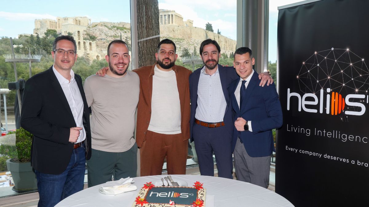Helios Brain: Η νέα εποχή της Ζωντανής Νοημοσύνης ξεκίνησε επίσημα στην εκδήλωση κοπής πίτας της εταιρείας