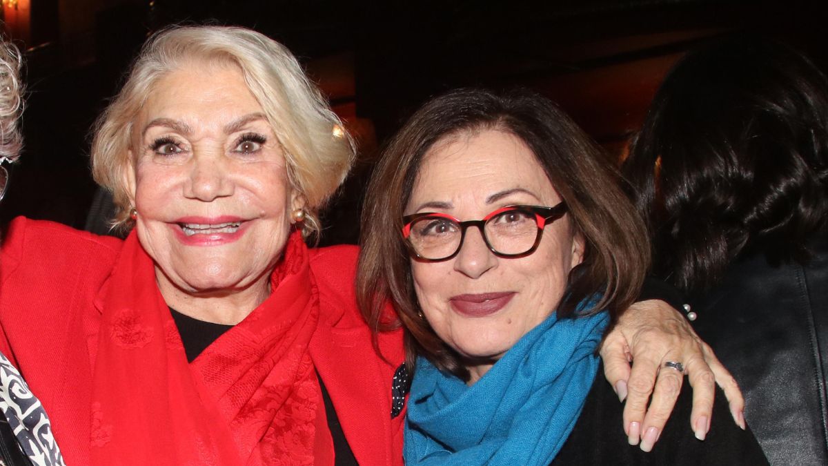 Χάρις Αλεξίου για Μαρινέλλα: «Δεν ξέρω τι λόγια να πω για να σε αποχαιρετήσω λατρεμένη μορφή»