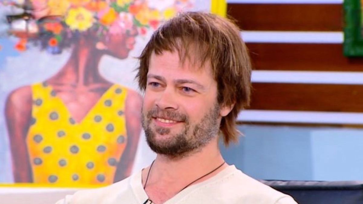 Άρης Κόντος: «Δεν είναι καθόλου ψωνισμένος ο Μπραντ Πιτ» – Ο σωσίας του στην πρώτη του συνέντευξη