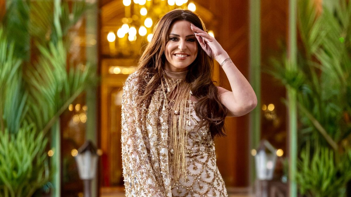 Δήμητρα Νίκα: Εντυπωσίασε με τη συλλογή ρούχων της στο Παρίσι