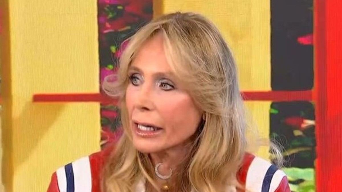 H Κατερίνα Γιατζόγλου αποκαλύπτει: «Με πήρε τηλέφωνο η Τζένη Βάνου κλαίγοντας, τρεις μέρες μετά πέθανε»