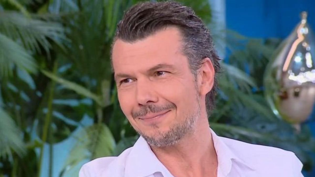 Ιωάννης Παπαζήσης: «Έχω ανάγκη την πρόκληση. Θέλω να νιώθω ότι αυτοί που ήρθαν  στην παράσταση λένε ότι…»