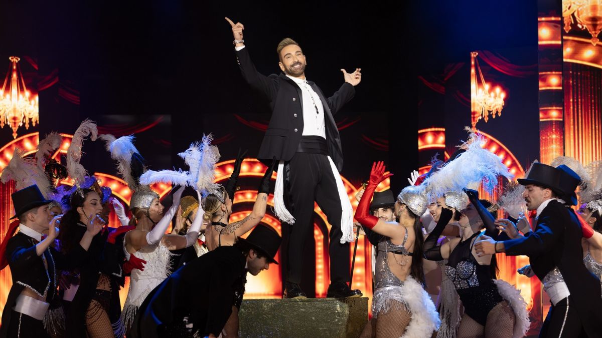 Με τον Πάνο Κιάμο σε ένα εκρηκτικό live, το J2US στήνει το απόλυτο Σαββατιάτικο πάρτυ!