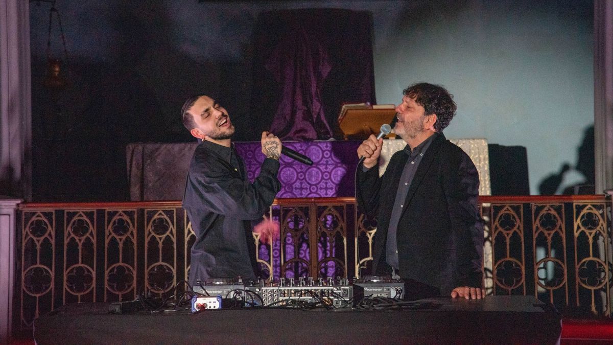 Kira may cry: Η μυσταγωγική βραδιά στην Αγγλικανική Εκκλησία Αγίου Παύλου και η συγκίνηση του πατέρα του Στάθη Αγγελόπουλου